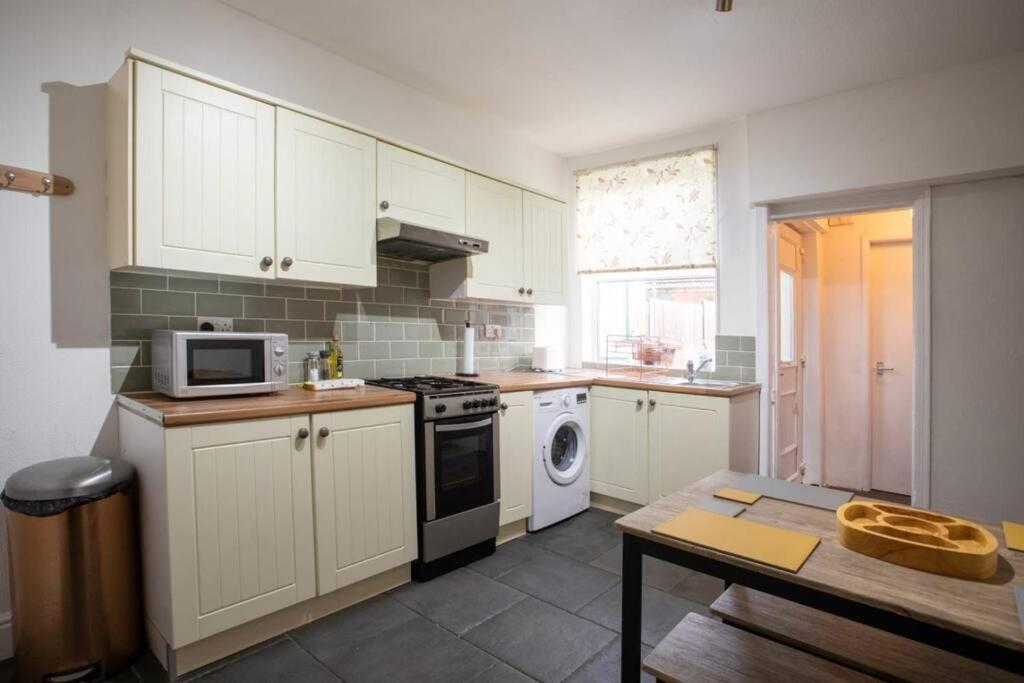 Cosy Home In City Centre Lincoln Exterior photo